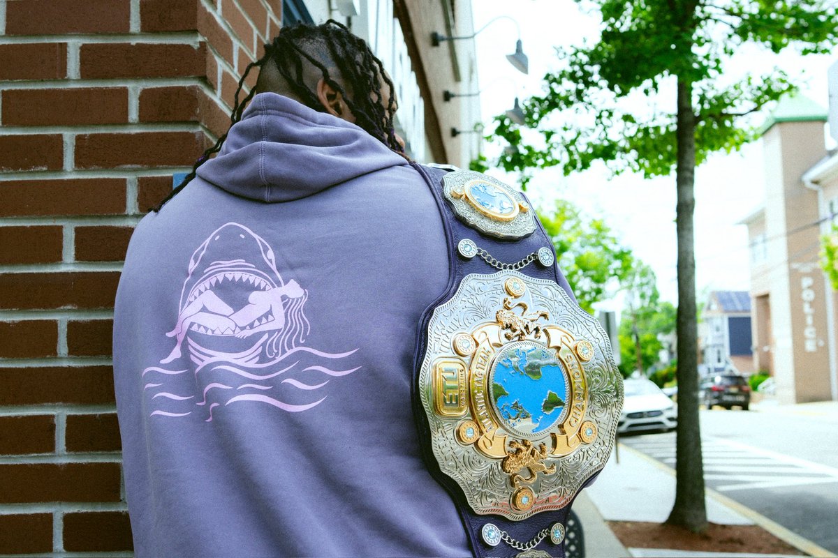 PrettyBoySmooth's tweet photo. “Don’t settle for being the big fish in a small pond. Be the shark who explores the ocean.” 
🦈 🦈 https://t.co/hFJL3SG37Z