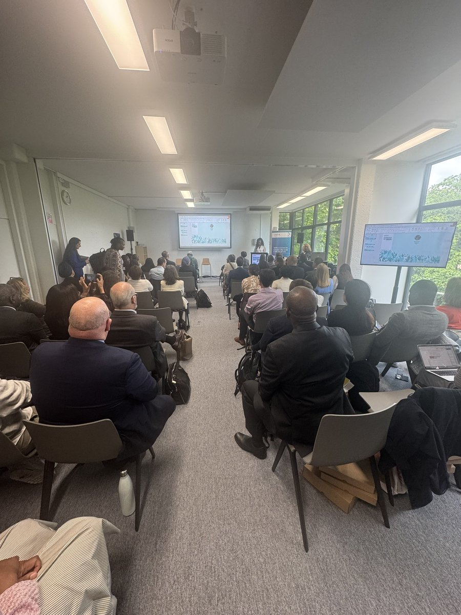 John Butler (@butlerjohnw) on Twitter photo Back to <a href="/FINDdx/">FIND</a> Diagnostics Day. Still a full house!
Strong speech by <a href="/yodifiji/">Dr. Ayoade Alakija @yodifiji.bsky.social</a> about the transformation the organization has been on, the human stories behind antimicrobial resistance and dengue, and the need to have access to rapid tests, for test and treat strategies. Back to <a href="/FINDdx/">FIND</a> Diagnostics Day. Still a full house!
Strong speech by <a href="/yodifiji/">Dr. Ayoade Alakija @yodifiji.bsky.social</a> about the transformation the organization has been on, the human stories behind antimicrobial resistance and dengue, and the need to have access to rapid tests, for test and treat strategies.