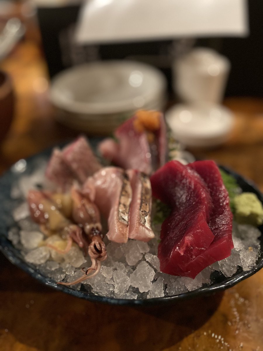 kouhei0856's tweet photo. おすすめ居酒屋✨

渋谷にある「ᗷIՏTᖇO 三十五段屋」
ビストロのようなおつまみから和食のおつまみまで幅広く置いていて、お酒も日本酒やワインなども取り揃えてる🥃
ジャンル問わず美味しいもの食べたい人におすすめ！

 #ᗷIՏTᖇO三十五段屋  #グルメ  #渋谷グルメ https://t.co/e0gVJolrGM