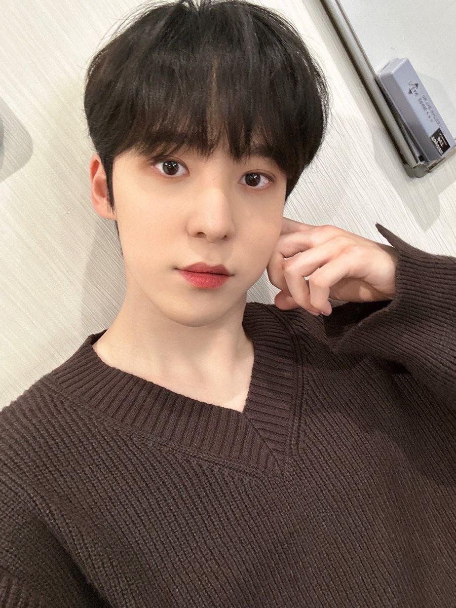 In your fantasy ❤️‍🔥

#ATSD #AtinySelcaDay #ATINYSelcaDay #ATEEZ #에이티즈 #ATINY #에이티니  #YUNHO #윤호 <a href="/ATEEZofficial/">ATEEZ(에이티즈)</a>