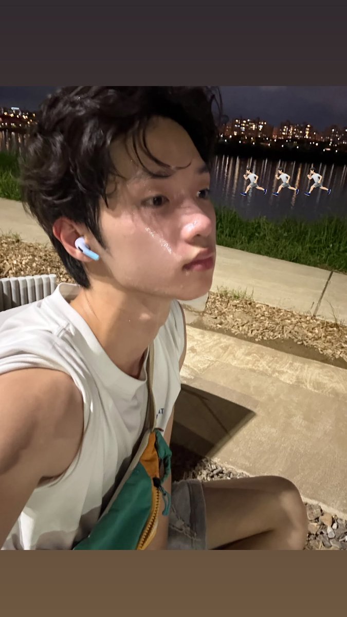 pyodongpyoo's tweet photo. Olahraga malam dulu (literally) https://t.co/oX8AplUU0D