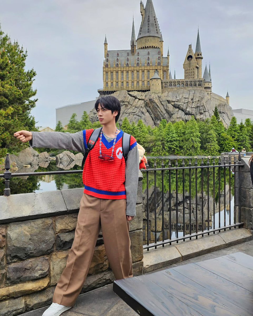 seokjinfile's tweet photo. JIN ON INSTAGRAM https://t.co/ppoJ5i0dd2