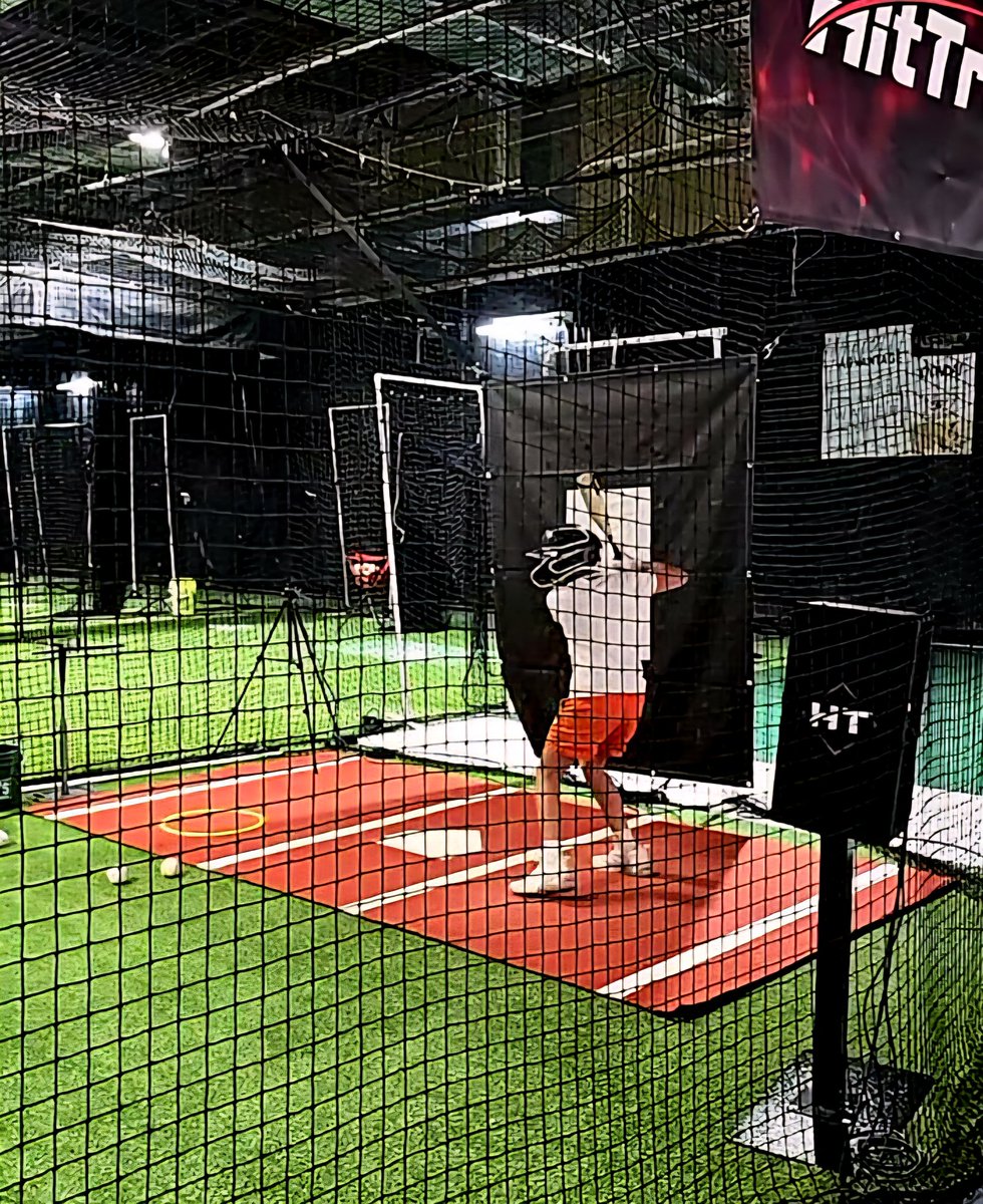 Pro_Dynamix's tweet image. Putting in the work. Dedicating the time. Chasing improvement every day. Proud to be a part of their journey—this is what it's all about. #ProgressiveDynamix #HardWorkPaysOff