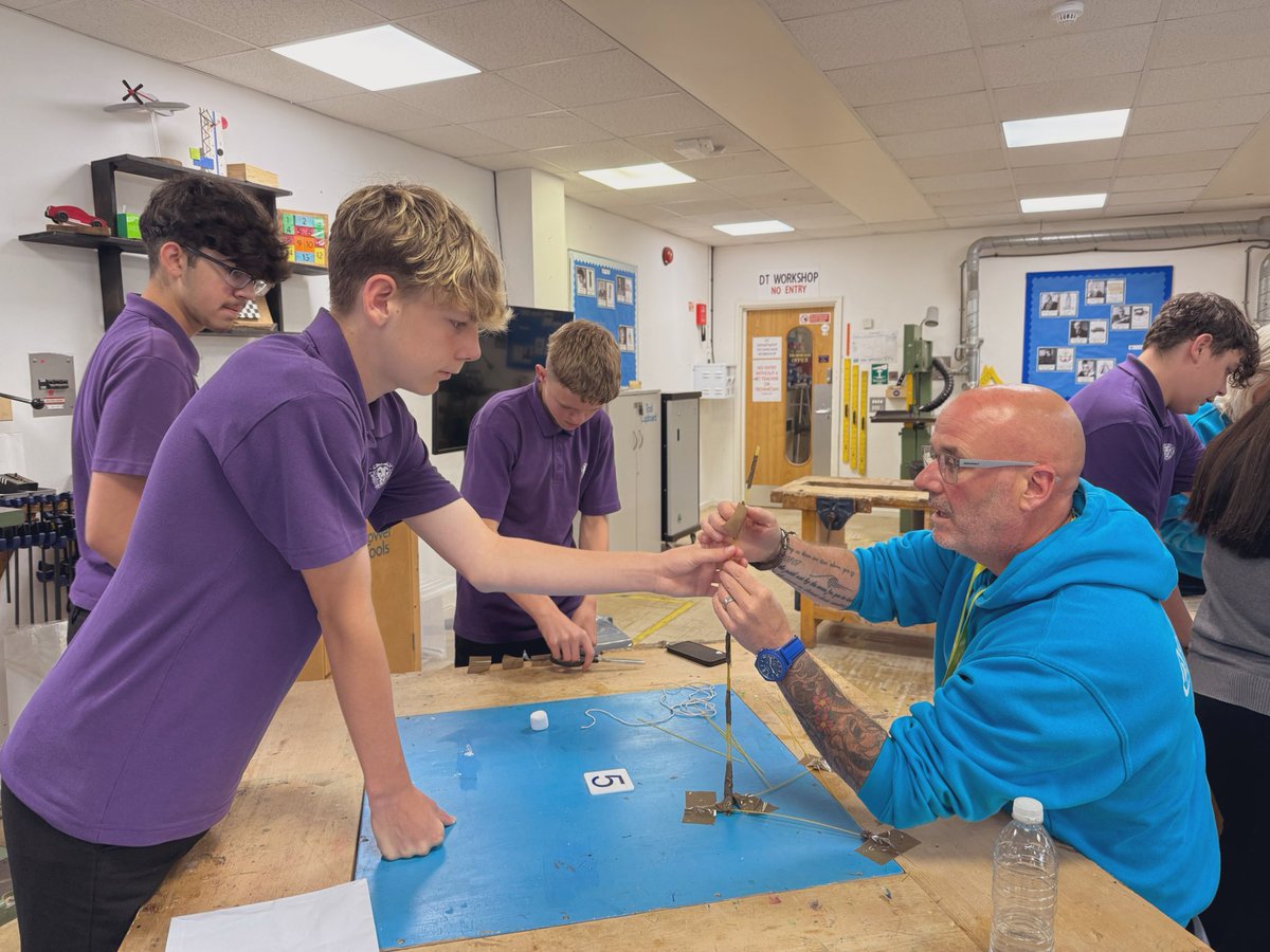 Great second mentoring session today with 247 Taxis &amp; the Local Jobs Foundation!

We explored personal skills &amp; how to plan for the next steps in employment. Big thanks to our mentors for their insight &amp; support! <a href="/sl_academy/">The St Leonards Academy</a> <a href="/LLJFoundation/">Love Local Jobs Foundation</a>