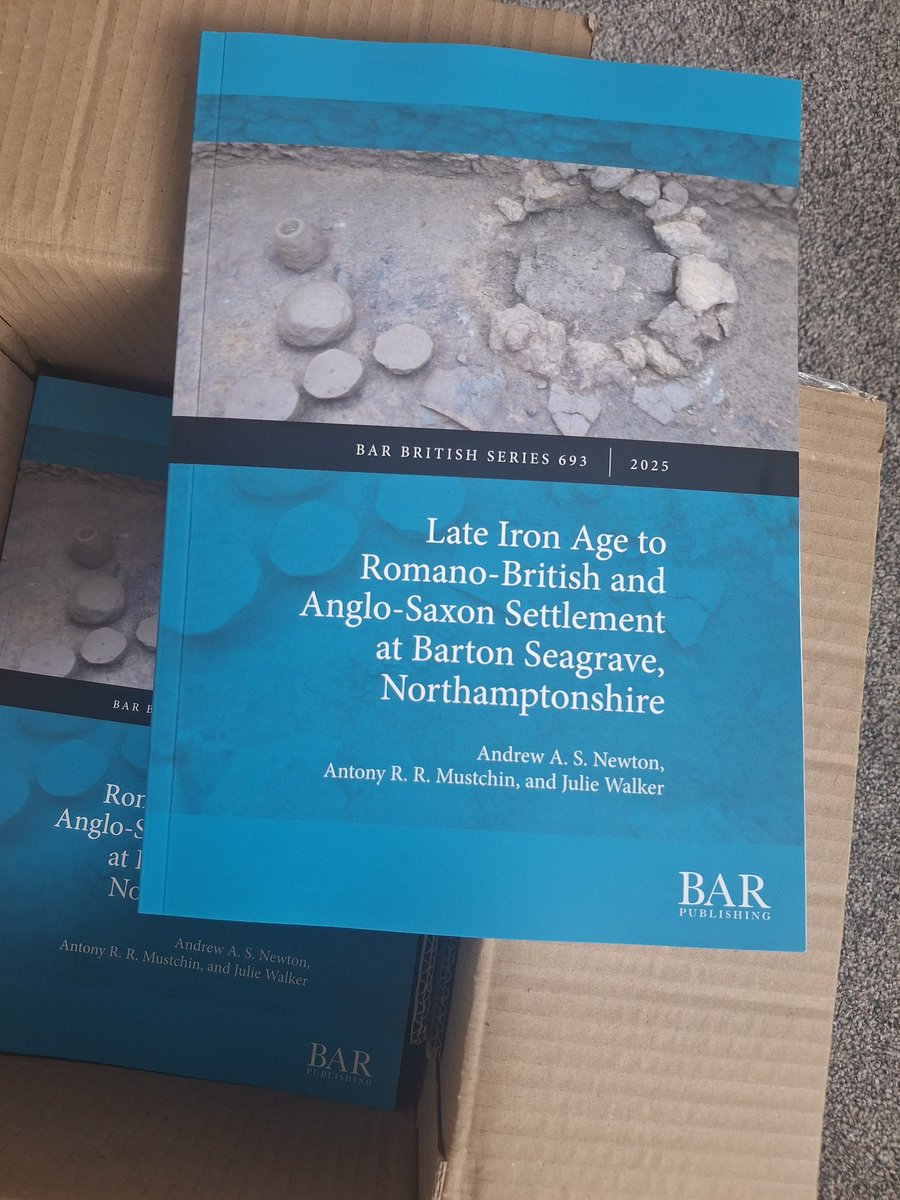 Andrew Newton (@aa7nvii) on Twitter photo Just arrived! My latest volume for <a href="/BAR_Publishing/">BAR Publishing</a>. Reports on an #IronAge and #Roman site in #Northants, incorporating an unusual structure similar to a souterrain. Thanks to all who contributed. It is available to buy here: barpublishing.com/late-iron-age-…
#archaeology Just arrived! My latest volume for <a href="/BAR_Publishing/">BAR Publishing</a>. Reports on an #IronAge and #Roman site in #Northants, incorporating an unusual structure similar to a souterrain. Thanks to all who contributed. It is available to buy here: barpublishing.com/late-iron-age-…
#archaeology