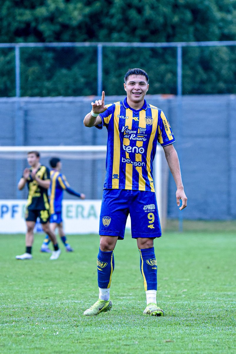 canterauriazul's tweet photo. #CopadePrimeraPy #Reserva
☑️ Torneo Apertura | 2025 / 📅 Fecha 20
⌚ ¡Finaaaal del juego y victoriaaa! 🫵💪
 #Luqueño 2️⃣ - 0️⃣ Recoleta
Rodrigo Cáceres ⚽
Leandro Espínola ⚽
#AdelanteKureLuque 🐷🇺🇦 https://t.co/p6YP3FKYZn