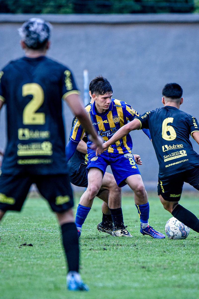 canterauriazul's tweet photo. #CopadePrimeraPy #Reserva
☑️ Torneo Apertura | 2025 / 📅 Fecha 20
⌚ ¡Finaaaal del juego y victoriaaa! 🫵💪
 #Luqueño 2️⃣ - 0️⃣ Recoleta
Rodrigo Cáceres ⚽
Leandro Espínola ⚽
#AdelanteKureLuque 🐷🇺🇦 https://t.co/p6YP3FKYZn