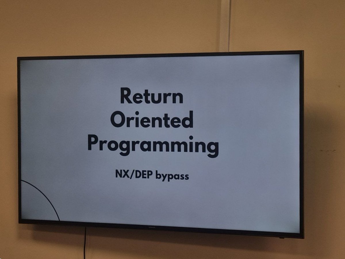 hackiit_ugr's tweet image. Este martes 20 de mayo tuvo lugar en la @ETSIIT_UGR la 4ª charla sobre PWN del curso, impartida por nuestro compañero Jacobo Casado.
Se explicó cómo encadenar gadgets con ROP para hacer bypass de NX/DEP
#PWN #ROP #Cybersecurity #Hacking