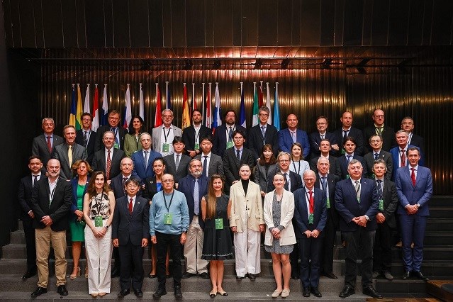 institutrb's tweet image. Japan se pridružio Hrvatskoj 🇭🇷 i Španjolskoj 🇪🇸 u mega-projektu #DONES za razvoj fuzijske energije!
Fuzija = energija budućnosti
Hrvatski znanstvenici imaju ključnu ulogu!
DONES sada postaje globalna platforma.
Više na: bit.ly/44IkSE0
#FusionEnergy #IFMIFDONES