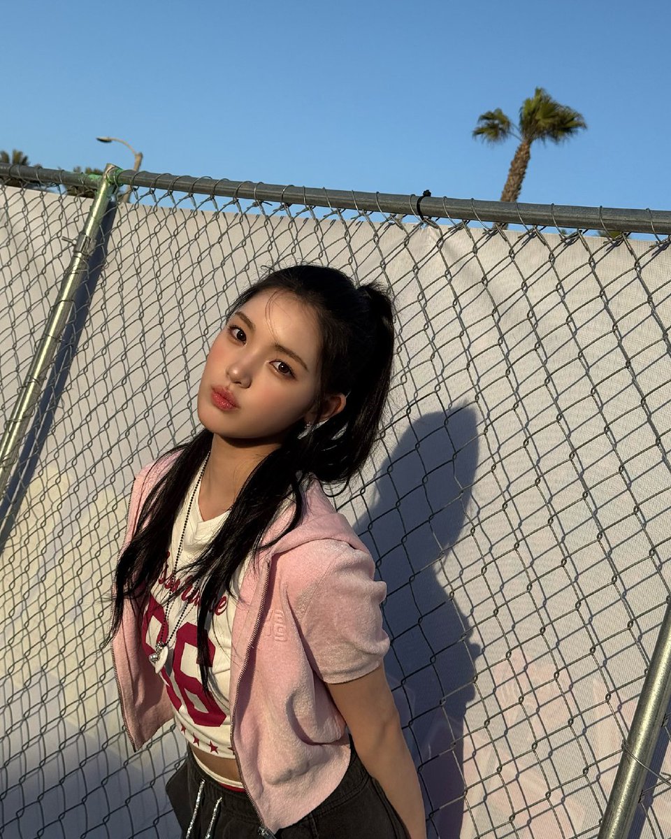 Haiiiii, baru aktif lagiiii ☹️☹️ Ada yang mau ngobrol sama Yuha gak? 🎀