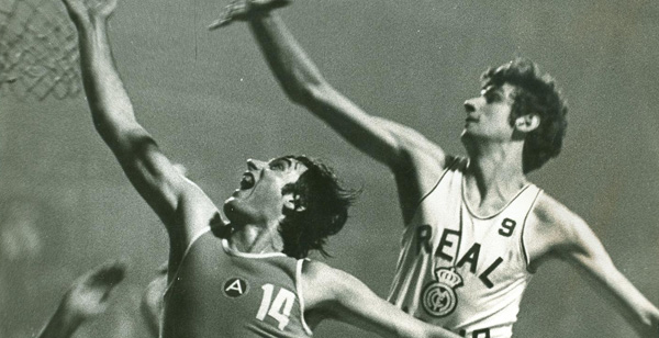 Realmadrid Baloncesto 🏀 🏆 (@realmadridbball) on Twitter photo #HalaMadrid
Luis Miguel PRADA (PIVOT, 2.03, 1953) nació un 21 de mayo
Disputó 297 partidos en 8 temporadas con el <a href="/RMBaloncesto/">Real Madrid Basket</a> promediando 9.06 puntos #HalaMadrid
Luis Miguel PRADA (PIVOT, 2.03, 1953) nació un 21 de mayo
Disputó 297 partidos en 8 temporadas con el <a href="/RMBaloncesto/">Real Madrid Basket</a> promediando 9.06 puntos