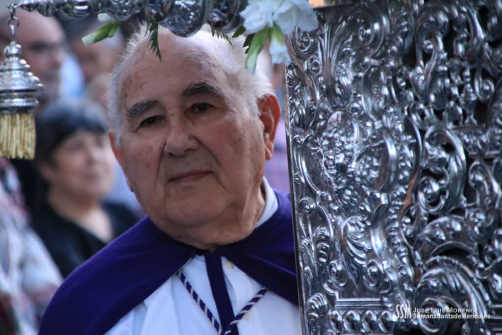 Desde la que fue también su Cofradía, nos unimos en el dolor de la familia de Don Antonio Miranda, Mayordomo de Nuestra Señora del Mayor Dolor. Hoy, nos unimos en oración con nuestros hermanos de la  Cofradía del Nazareno, ante la pérdida de uno de sus grandes pilares.