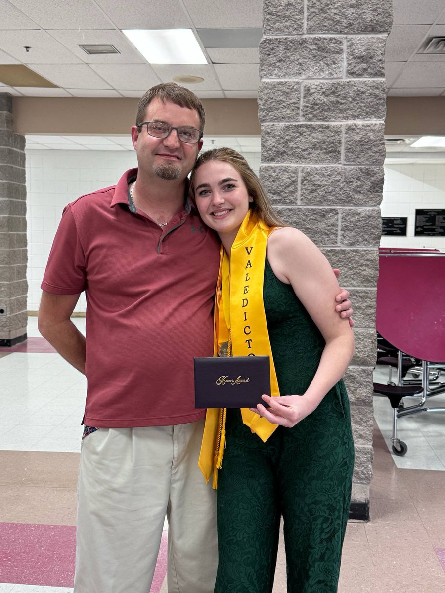 Proud uncle moment. Congratulations to my niece Lauren Lovejoy for not only graduating this week- but also being named Valedictorian of her class!

Proud of you!

(Pictured here with my brother)