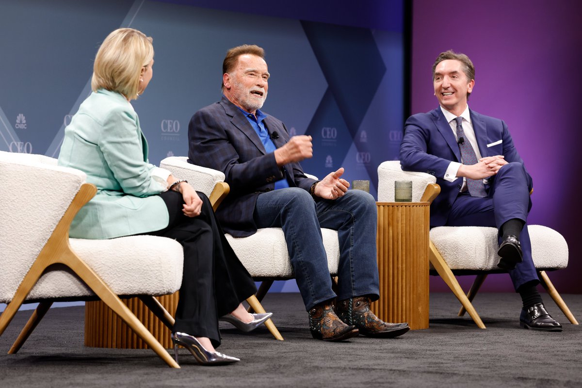 zimmerbiomet's tweet photo. At the @CNBC CEO Council, our President & CEO Ivan Tornos & Chief Movement Officer Arnold @Schwarzenegger shared how our partnership began—and why it matters. From bold leadership to driving #innovation, it’s all about how we capitalize on change.

#YoullBeBack #Leadership #ArnoldSchwarzenegger #CNBCCEOCouncil