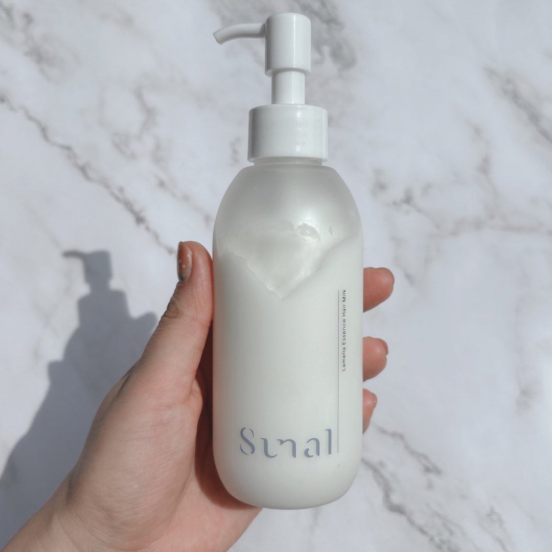 _coskin7's tweet photo. #PR #supportedbysunal
❤︎ @sunal_cosmetics
☑︎ラメラエッセンスヘアミルク
スキンケア発送の髪の乳液🍼重たさがなくてベタつかないんだけど、しっとり感があるから髪の毛がふんわりまとまる!ホワイトリリーの香りもほわっと香ってくれるからうれしい✌️
#髪の乳液 #ラメラエッセンスヘアミルク https://t.co/i3RK6xtIto