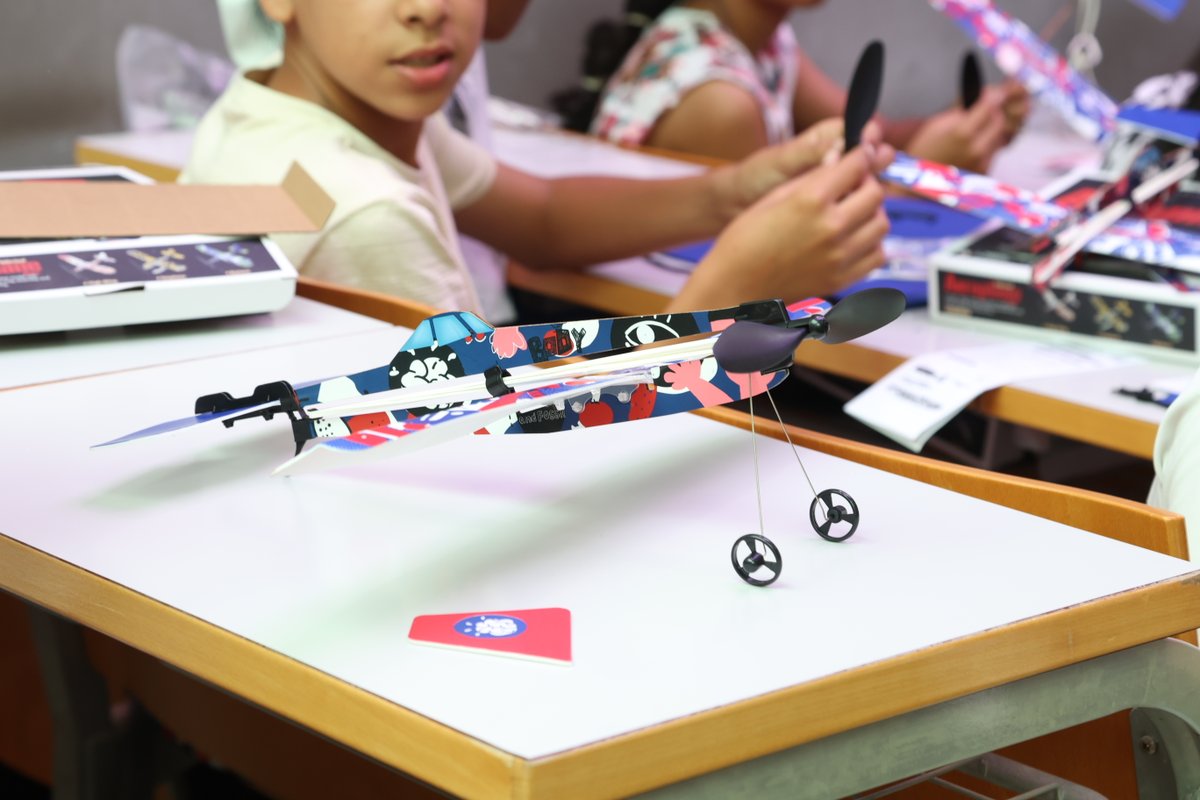 UPCToficial's tweet photo. 🛩️ 150 estudiantes de 6º de Primaria de centros educativos de #SanJavier aprenden sobre #aeronáutica esta semana en la #UPCT en la segunda edición de la iniciativa de #divulgación #PionerosDeLaAviación

📲 https://t.co/0QTQYy5TWY https://t.co/MEluD9PyPo