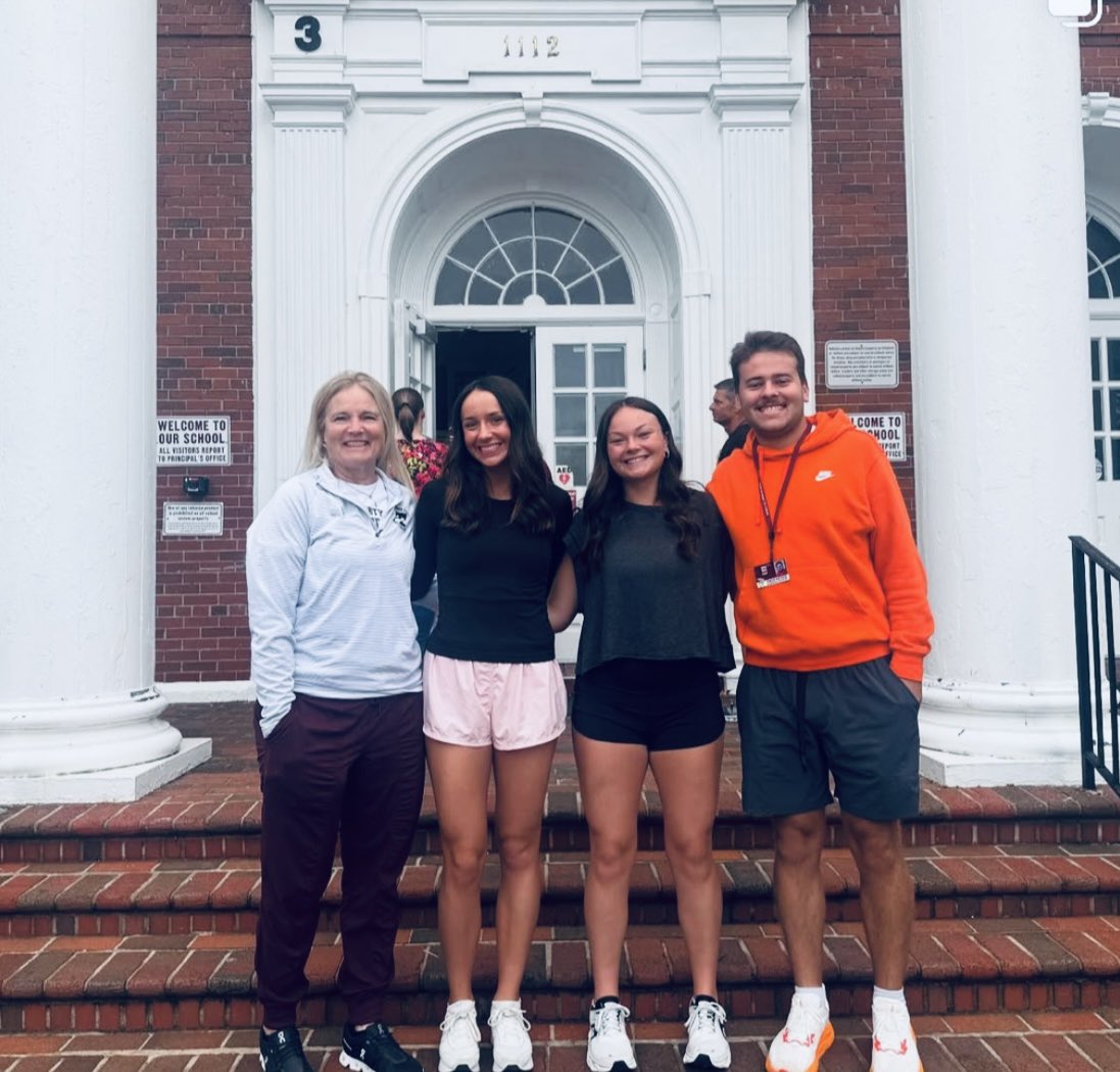 Lady Vikings Doubles Team of Averie Stalnaker and Trinity Moore headed to the State Tournament 🎾 Open play tomorrow’s at 2:00 CST 
<a href="/Hayes_BHCSports/">Tim Hayes</a> <a href="/parrotheadvol/">TriCitiesSports.com / Steve Wilmoth</a> <a href="/SportsHeather/">Heather Williams</a> <a href="/NSDugan/">Nick Dugan</a> <a href="/JDVaughn91/">JD Vaughn</a>