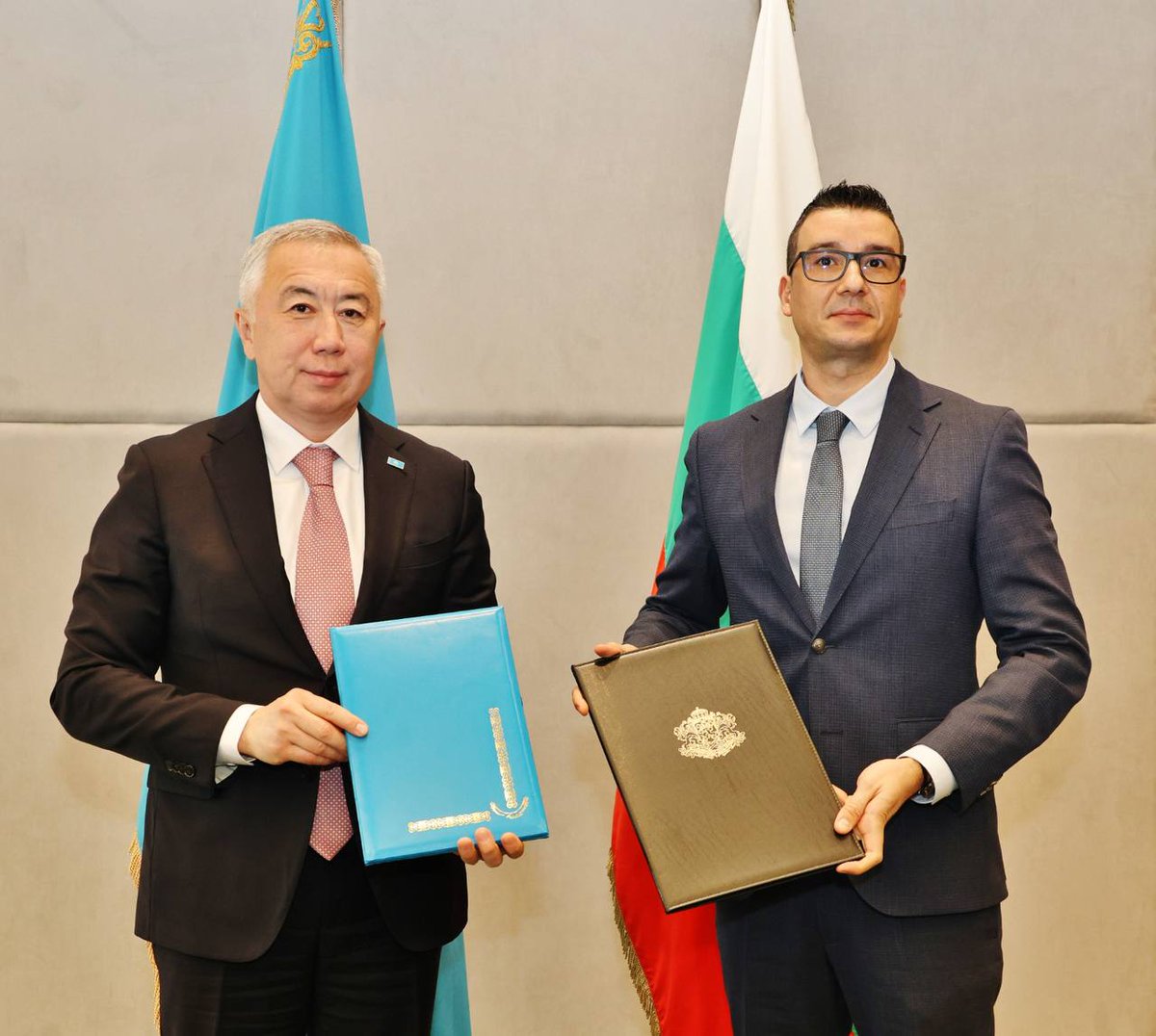 VTemirbayev's tweet photo. 📍On May 19-20, 2025, the 5th meeting of the Kazakh-Bulgarian #Intergovernmental Commission on Economic Cooperation (IGC) was held in Sofia🇧🇬, where the current state and prospects for the development of bilateral #trade and #economic relations were discussed
🇰🇿🤝🏻🇧🇬 https://t.co/RBIEYeAC8k