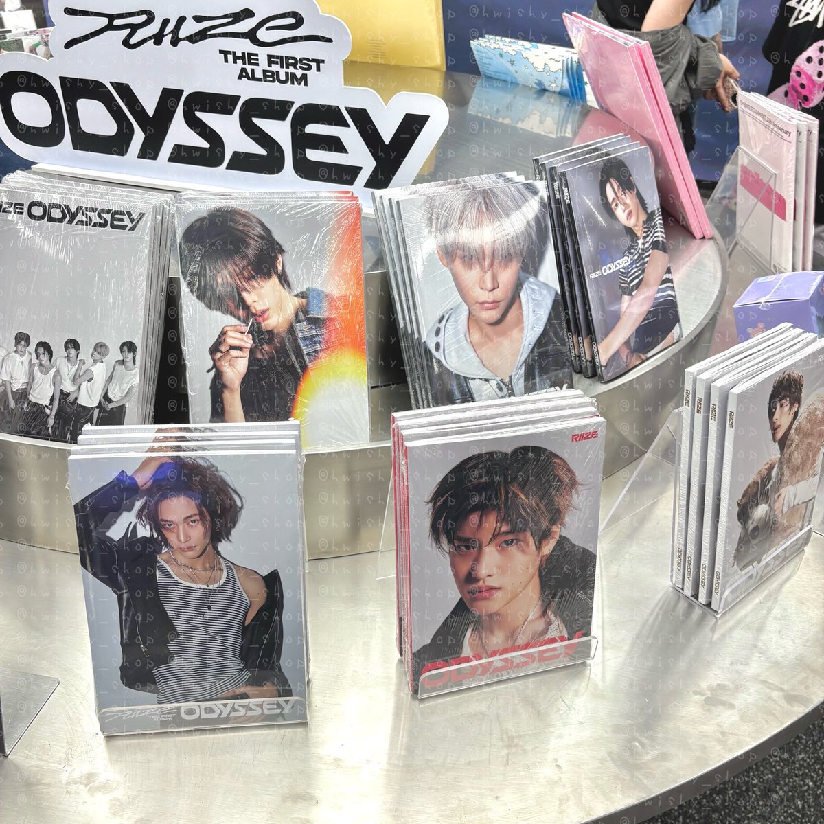 🌻#hyucksole_go

RIIZE ODYSSEY DISCOUNTED SEALED PHOTOBOOK VER PH GO  M

— 280 RANDOM | 1,900 SET (7 pcs)

•all-in
•eta: tba
DOO: UOOS 
DOP: 50% DP PER ALBUM TIL MAY 30; REMBAL TIL APRIL 15

📌DM <a href="/hcsole_services/">🌻 hyucksole_ldh's</a> to claim