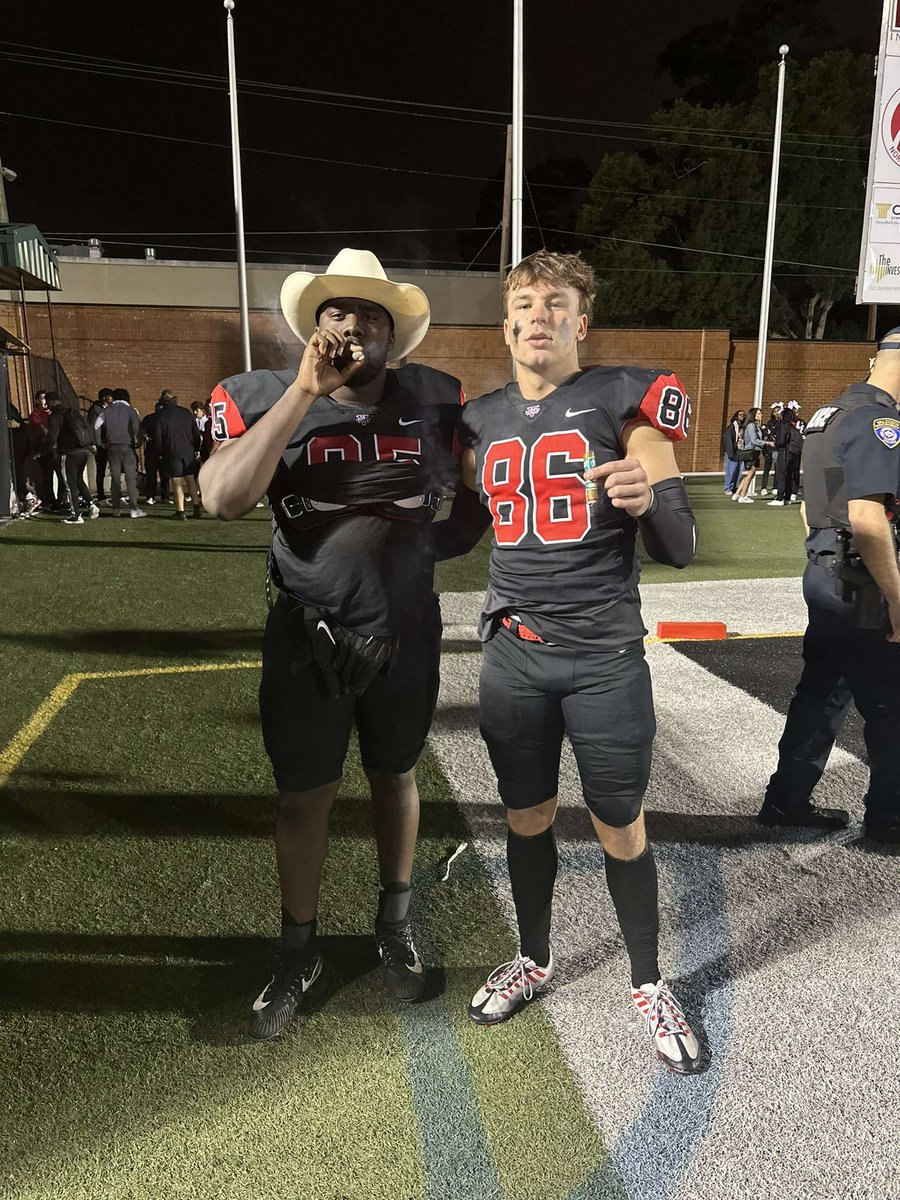 allan.baugh (@allanbaugh) on Twitter photo To all the coaches, teammates, and brothers that have helped me along the way, thank you 🙏
To football, i’m gonna miss you ✌️
With that being said I’m blessed to say that I will be starting my coaching journey on the hill <a href="/pvamufb_/">Prairie View A&M Football</a> , GO PANTHERS 💜💛#212 #WTW #DEC13 To all the coaches, teammates, and brothers that have helped me along the way, thank you 🙏
To football, i’m gonna miss you ✌️
With that being said I’m blessed to say that I will be starting my coaching journey on the hill <a href="/pvamufb_/">Prairie View A&M Football</a> , GO PANTHERS 💜💛#212 #WTW #DEC13