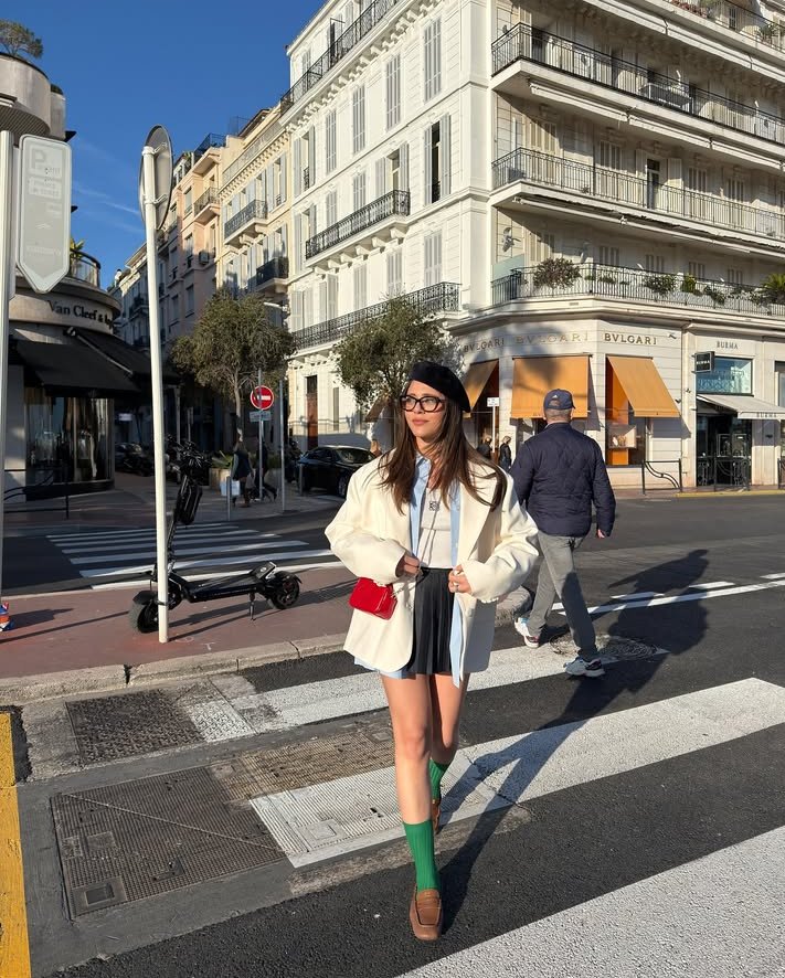 Une beauté à Cannes🌼
📸🤳🌹

#SılaTürkoğlu