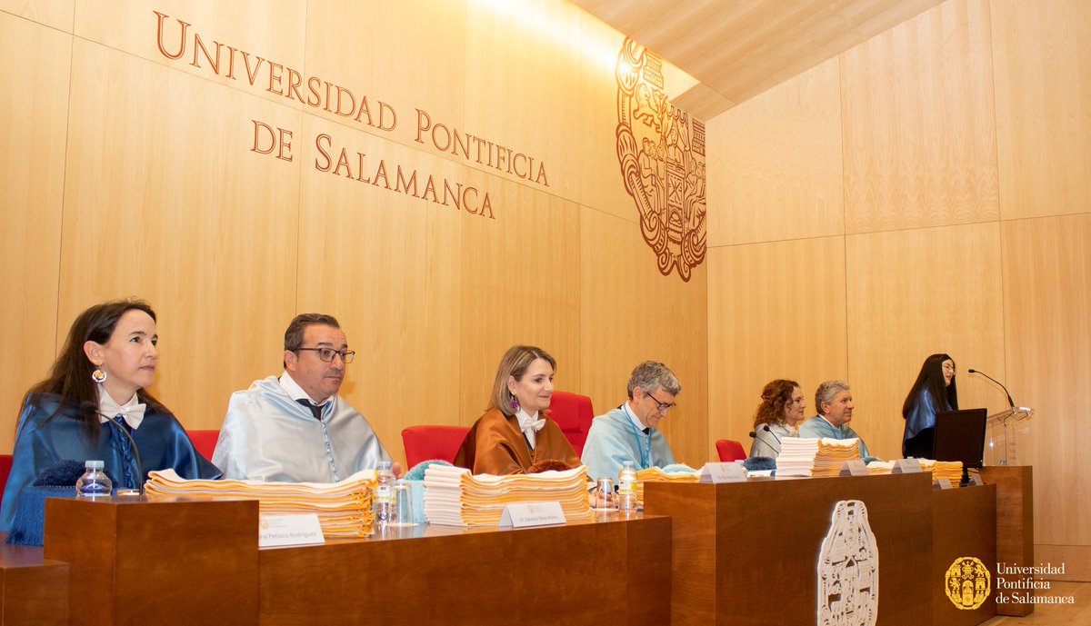 Matemáticas, Educación y Sociedad (@matematicasy) on Twitter photo ¡Qué alegría acompañar a los futuros maestros de la <a href="/feducacionUPSA/">EDUCACIÓN UPSA</a> en este día tan especial! Solo espero que no olviden la importancia del Aprendizaje Basado en Matemáticas 😉 #hablemosdematemáticas 🎓 ¡Qué alegría acompañar a los futuros maestros de la <a href="/feducacionUPSA/">EDUCACIÓN UPSA</a> en este día tan especial! Solo espero que no olviden la importancia del Aprendizaje Basado en Matemáticas 😉 #hablemosdematemáticas 🎓