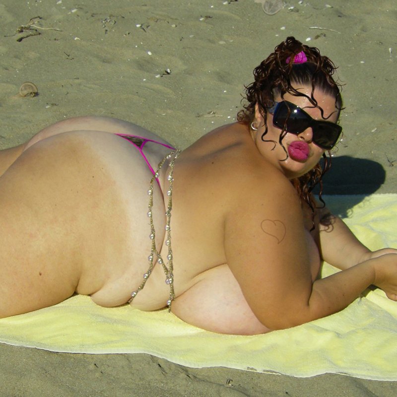 لي عندها هذا الحجم ومحرومة سيريو نتلاقاو نكونو تاع ديما  We always ride on you my penis inside this size