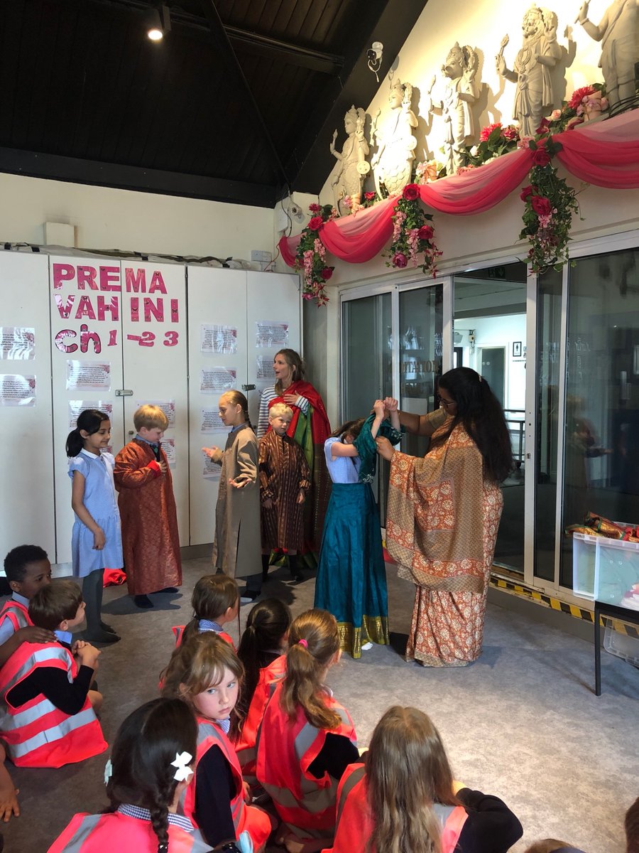 What a wonderful warm welcome 3B received at the Hindu Temple today