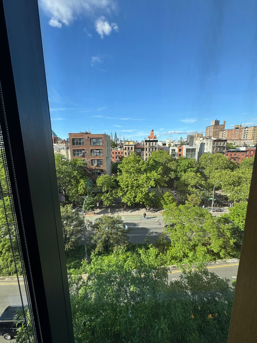 lucasatspace's tweet image. Checked out the Solana Skyline NYC (@SolanaSkyline) yesterday.
Super clean vibe. Builders, energy, and that kind of atmosphere that makes you want to lock in and build all day.🤩
#solana #solanaNYC