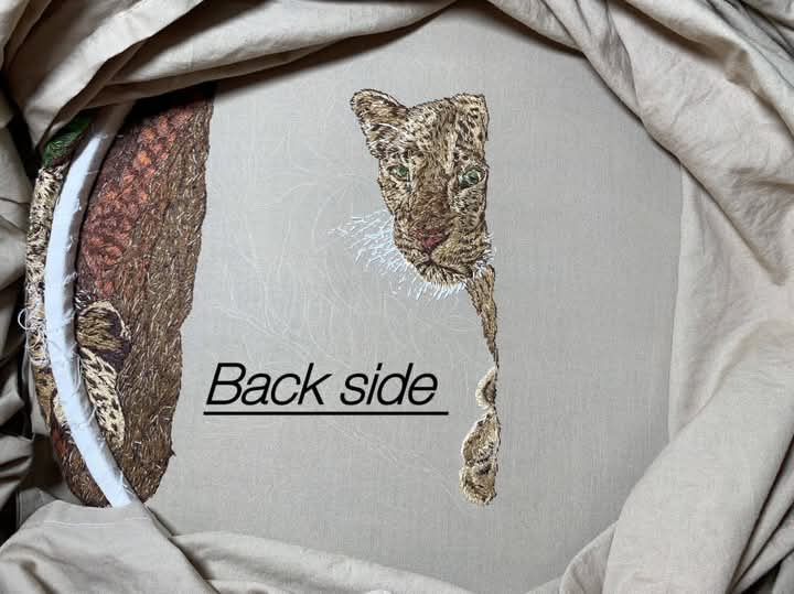 ArtistSandya's tweet photo. #NewProjects #Leopard2 #Completed #WorkInProgress #BEDSPREAD #HandEmbroidery #RealisticEmbroidery  #IndianArtist #MadeInIndia #handembroideryportrait https://t.co/M36kQsVE7f