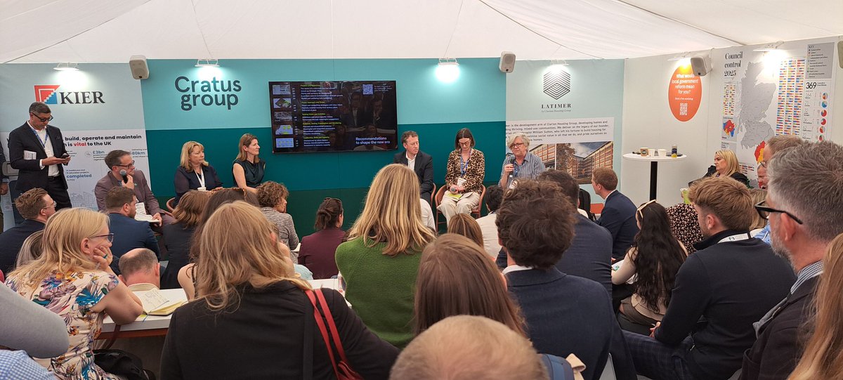Thames Estuary Envoy (@estuaryenvoy) on Twitter photo Hey, we've found the planners! Big show of hands in important session <a href="/cratus/">santos cass</a> to talk new opportunities from strategic planning <a href="/CatrionaRiddel1/">Catriona Riddell</a> <a href="/JackieSadek/">Jackie Sadek</a> Super potential in #ThamesEstuary! Hey, we've found the planners! Big show of hands in important session <a href="/cratus/">santos cass</a> to talk new opportunities from strategic planning <a href="/CatrionaRiddel1/">Catriona Riddell</a> <a href="/JackieSadek/">Jackie Sadek</a> Super potential in #ThamesEstuary!