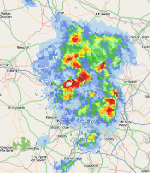 Lightning over Wolverhampton right now.

Lightning map: lightningmaps.org
Radar: netweather.tv/live-weather/r…