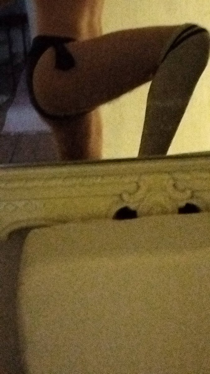 kwit_0's tweet photo. Hello :3 
#femboy #nsfwtwtًً #thighs #thighhighs #femboys #femboythighs https://t.co/H2SabrVpSQ