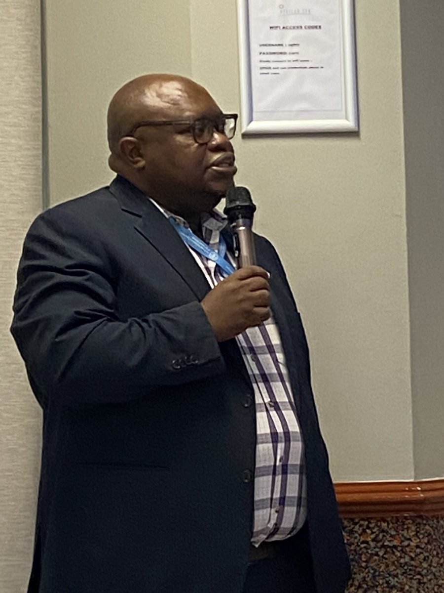 MaminiminiObert's tweet photo. The @AfDB_Group funded #ZEFPP Project Technical Coordination Team meeting reported >90% @AfcHoldings loan repayments by farmers over 2023-2024 winter/summer season. Remarkable achievement given usual loan repayment challenges @FAOZimbabwe @MoLAFWRD_Zim @MarichoMedia https://t.co/STDoO4Aevr