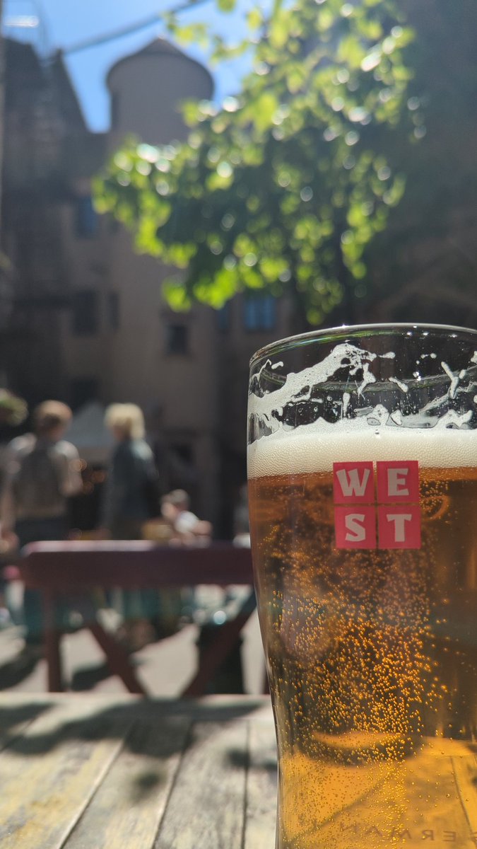 Big Al (@big_al_1963) on Twitter photo Don't mind if I do...... guess where <a href="/DistillaSean/">Haunting AppariSean</a>
Clue: 'oldest pub' apparently π€·π»ββοΈ Don't mind if I do...... guess where <a href="/DistillaSean/">Haunting AppariSean</a>
Clue: 'oldest pub' apparently π€·π»ββοΈ