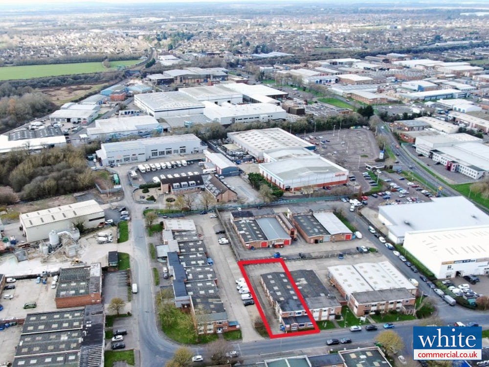 Now Available: A3Telford Road, Bicester - 5,260 sq ft industrial/trade unit available for lease. #Bicester #ToLet #Industrial #WhiteCommercial whitecommercial.search-prop.com/properties/301…