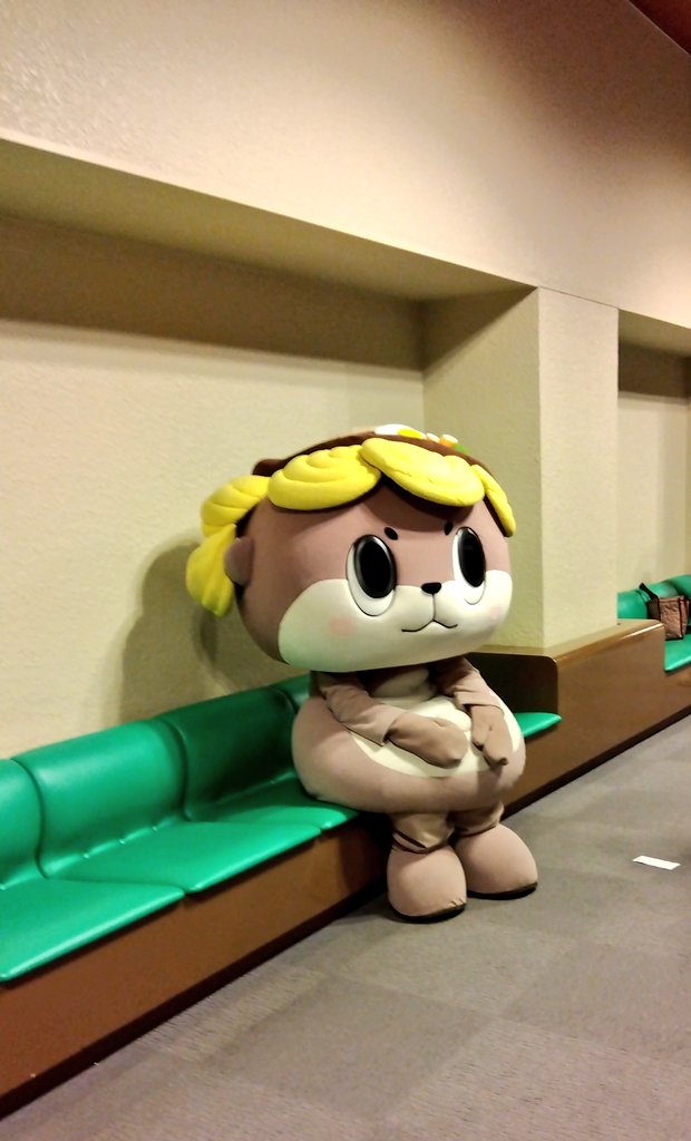 puchitomatoniy's tweet photo. 会場入ってすぐに会えると思ってなかったからびっくりしたよー☆
 #しんじょう君
 #UME2025 https://t.co/h68k1tR1a0