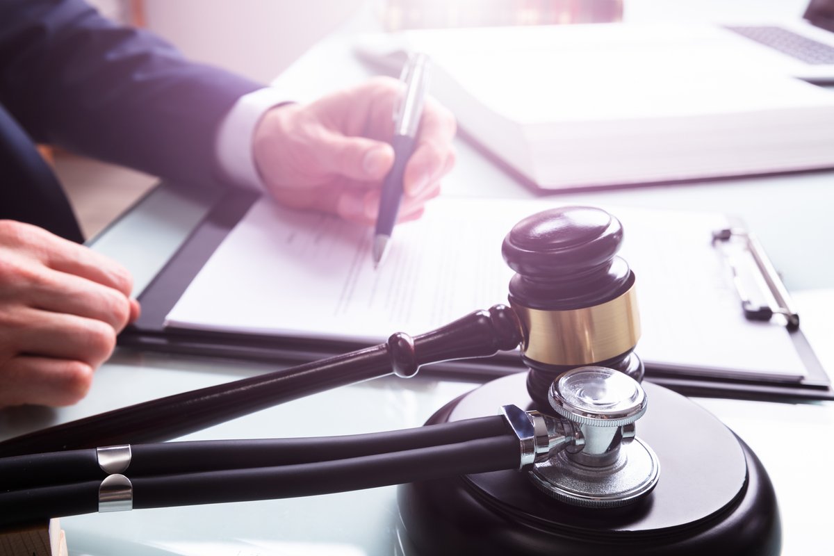340BHealth's tweet photo. #340B hospitals are a big part of the fight to #Protect340B from rebate schemes!

Last week, a federal judge granted our motion to intervene in @JNJNews’ lawsuit over the gov’s refusal to approve the company’s rebate scheme.

Alongside @GenesisHCS and @umassmemorial, we’ll have yet another opportunity to go to court and represent all 340B hospitals, which stand to experience severe financial harm if rebates proceed.
