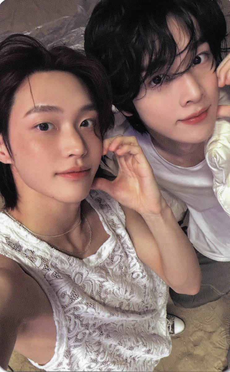 scwbzz's tweet photo. scan. 오디세이 패키지버전 유닛 순정즈 포카 https://t.co/rY87zHRTQt