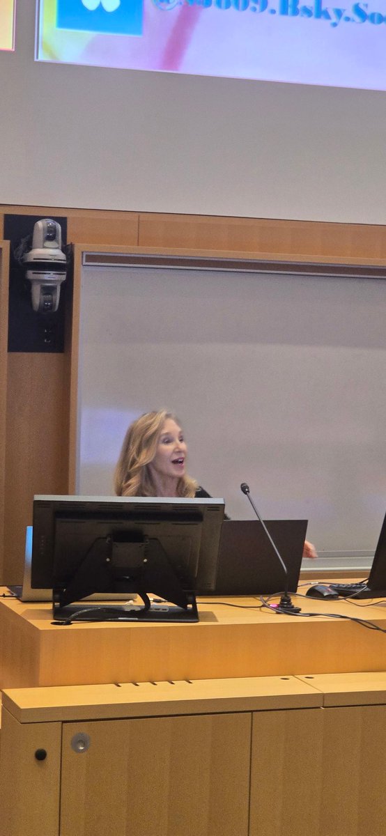 IvaZovkic's tweet image. What an honor to host the @CAN_ACN public lecture by these 2 brilliant speakers. Thank you @sjo09 and Morgan Barense for delivering such engaging lectures on memory to a packed house.