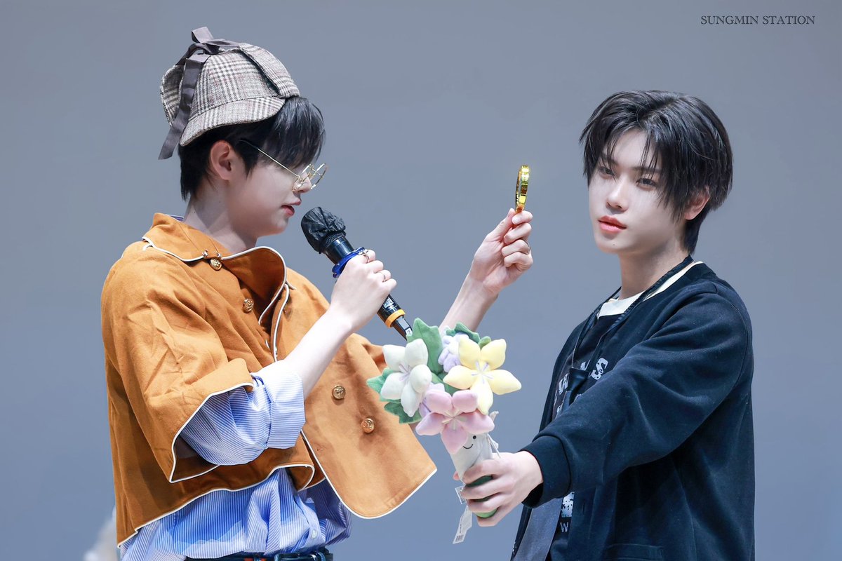 🕵️‍♂️ 김형사 출동!  
📂 오늘의 사건: 잘생김 과다 발생
🔍 증거: 눈부신 비주얼

#장여준 #JANGYEOJUN
#김성민 #KIMSUNGMIN
#CLOSEYOUREYES #클로즈유어아이즈
#클유아 #CYE
