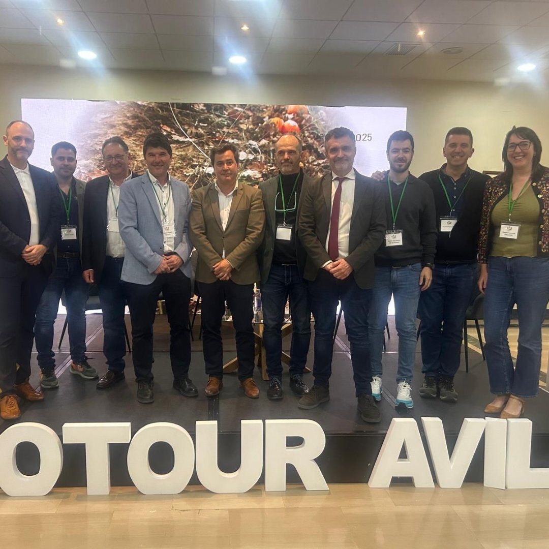 El 14 y 15 de mayo se celebró el Living Lab de Ávila, junto a expertos internacionales que participaron en mesas redondas, conferencias y actividades que abordaron la conservación, divulgación y desarrollo del micoturismo.

¡Gracias a todas las personas que lo hicieron posible!🔝