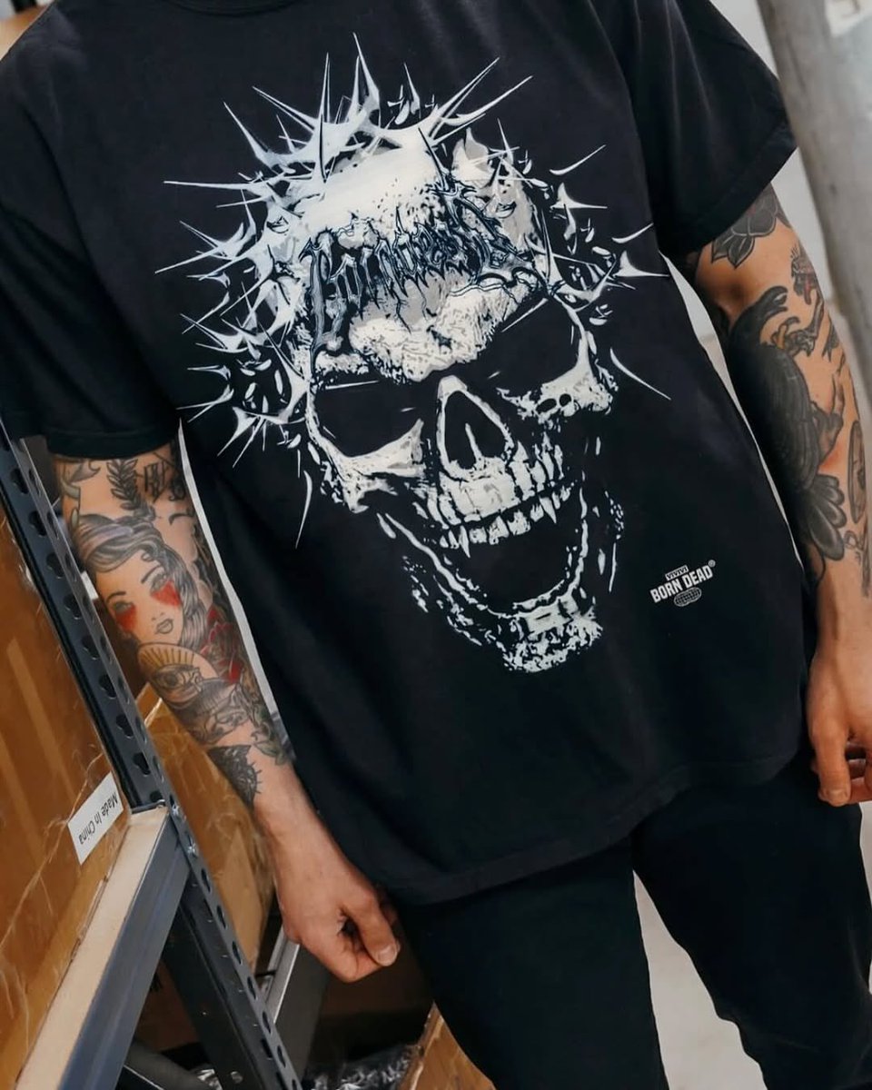 28Bloc's tweet photo. Hazecorpse design for Born dead available on their website. https://t.co/w2sE8kRhtt