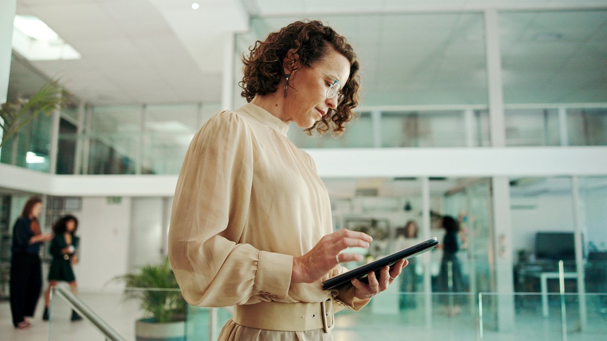 Exciting news for HR leaders in APAC! According to a recent article, 21% of the workforce is set to be redeployed as AI adoption soars. Find out more about this game-changing trend by reading the full article here. 👉 zurl.co/GlhU8

#AI #HRLeaders #APACInsider