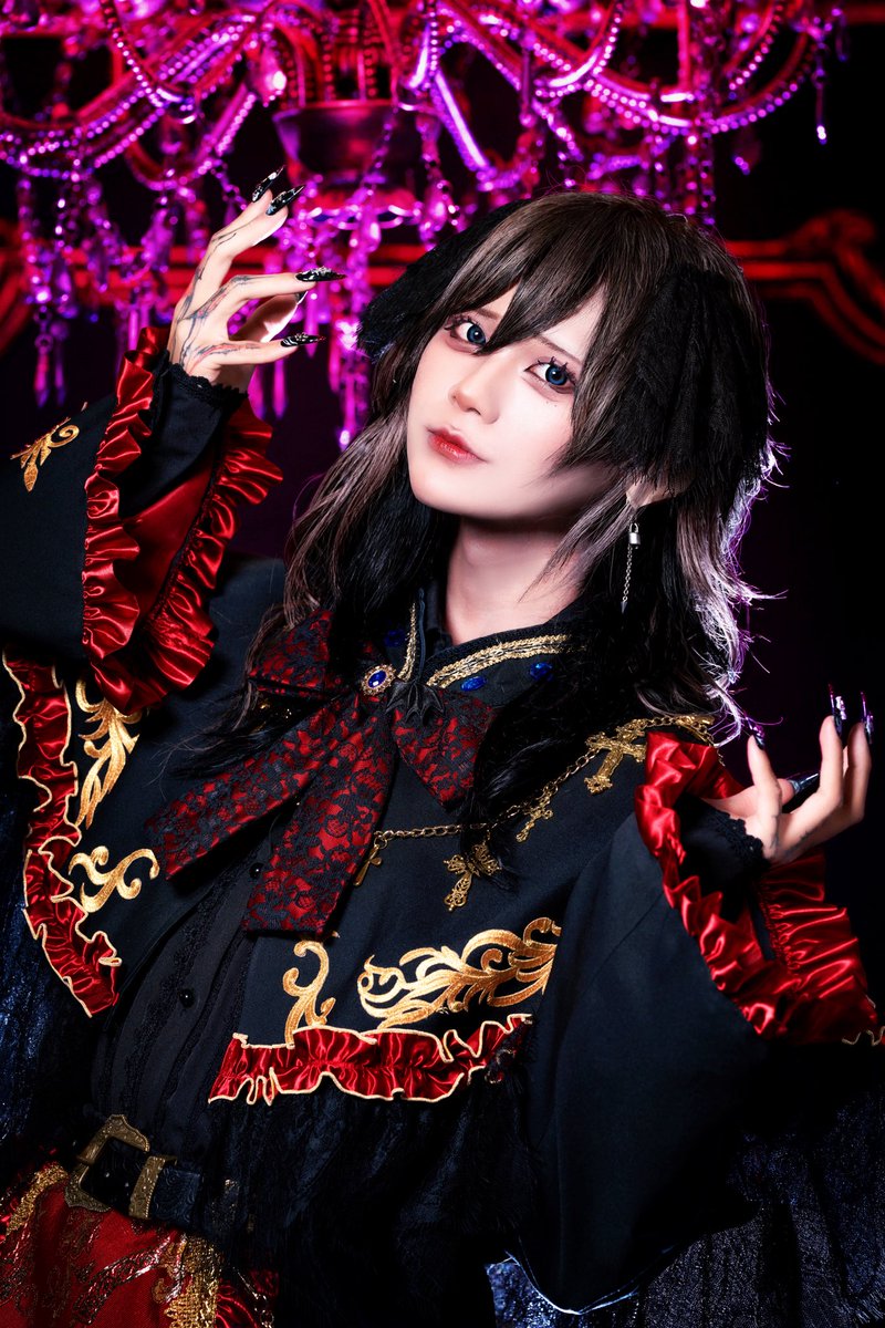 C_enigma_info's tweet photo. ⋆✦🩸衣装ビジュアル公開🩸✦⋆

るき【@C_enigma_ruki 】

青色担当

『 私を教祖として、崇め奉りなさい 』

RP+いいね=1000で5人目メンバー
コンセプトver.公開 https://t.co/7r9k1SZRMi