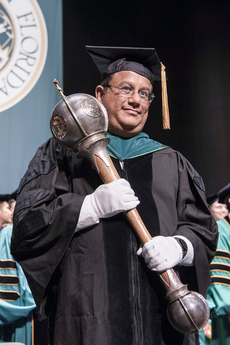 USFHealthMed's tweet image. Congratulations to #MCOM professors Drs. Srinivas Bharadwaj and Kira Zwygart on their selection as the newest inductees to the Academy of Distinguished Educators. Their induction ceremony will take place this Fall! @USFHealth