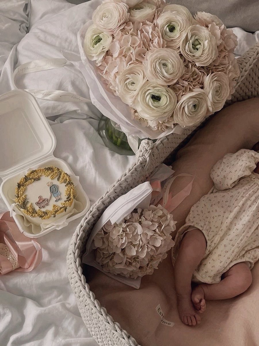 peek-a-boo! hello, my lovely petals. it has been a while, but i just wanted to share these photos from when i gave birth a few months ago. i’d like for everyone to meet our princess, lilith odette. i hope you’ll all adore her as much as we do.🤍