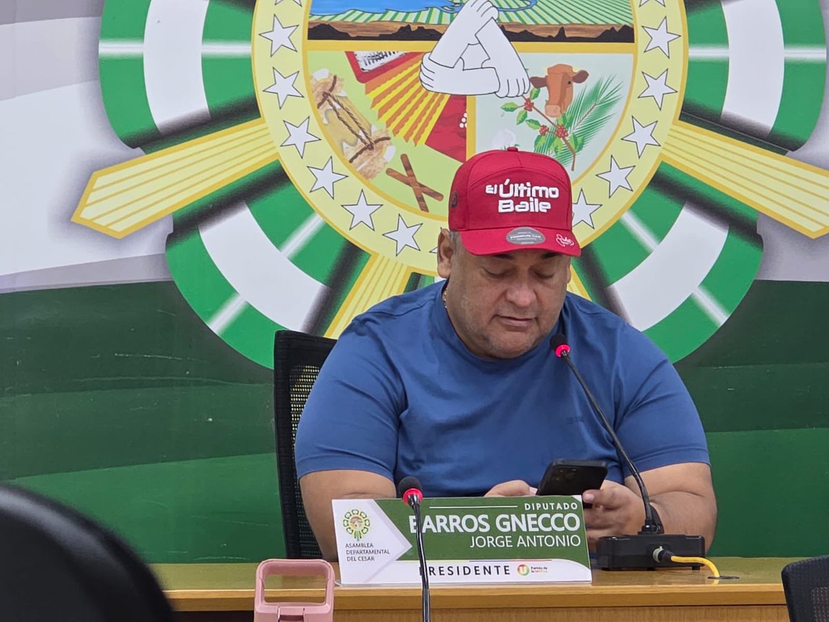 Alex Acuña Reales tweet media