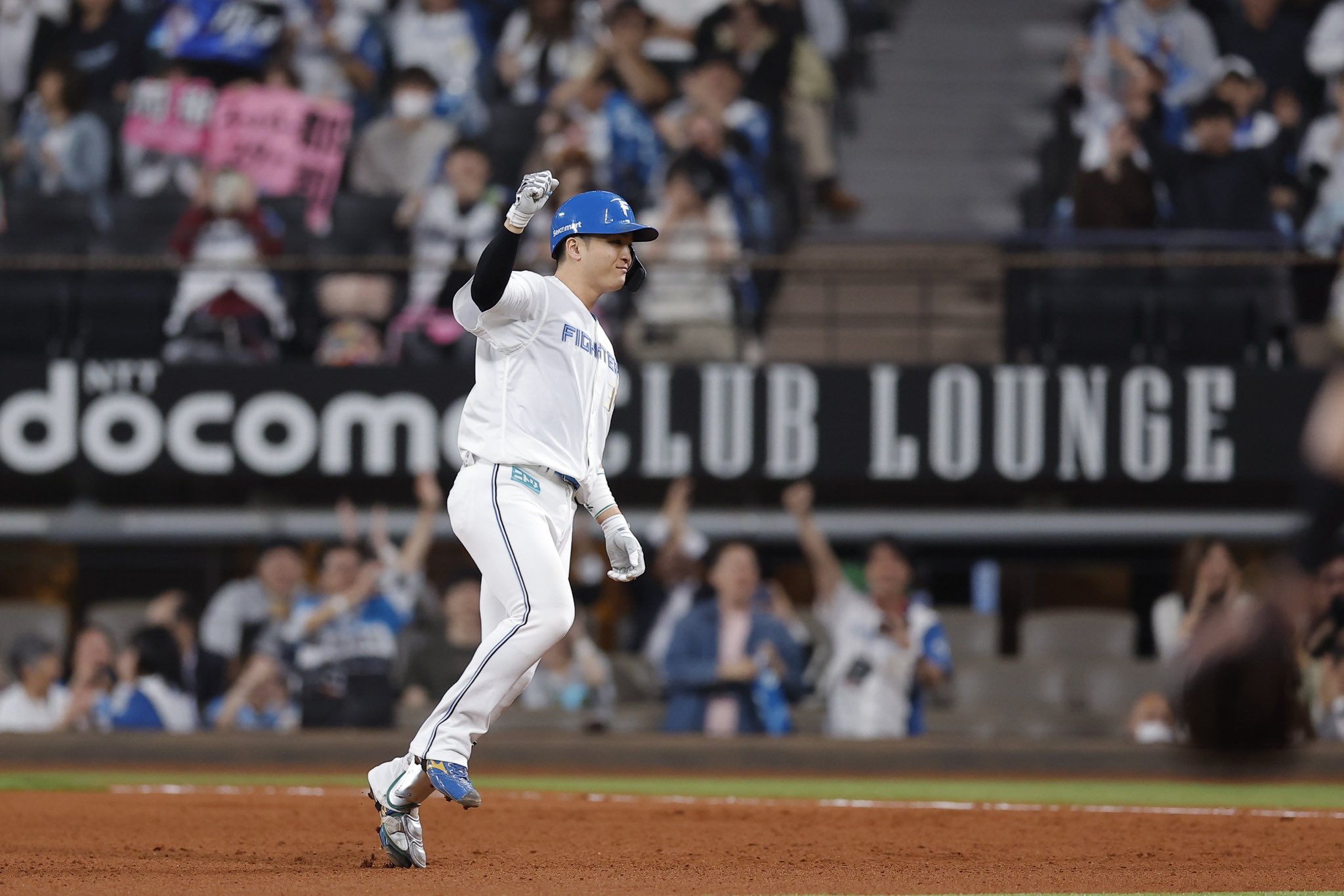 北海道日本ハムファイターズ　野球　スタジャン　ジャンパー ブラック　黒　野球 北海道日本ハムファイターズ公式 on X: 