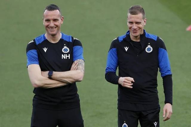 🚨#KVKortrijk wil ex-speler Michiel Jonckheere (35) wegkapen bij Club Brugge als nieuwe hoofdcoach. Jonckheere - momenteel assistent van Nicky Hayen bij Club - kent KVK's nieuwe sportieve baas Nils Vanneste nog van bij KV Oostende.

Meer <a href="/nieuwsbladsport/">Nieuwsblad Sport</a>